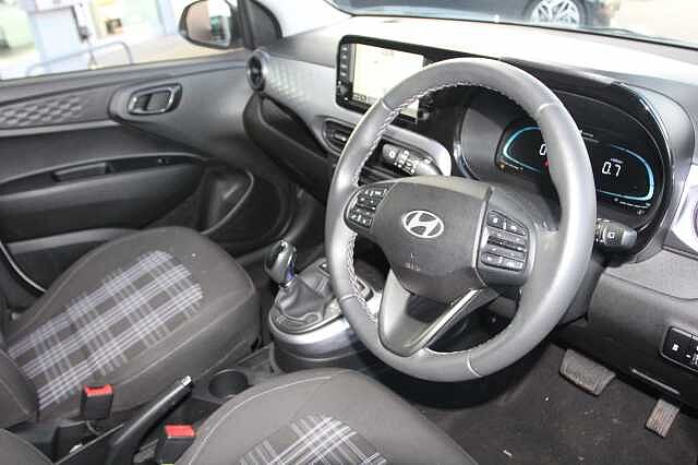 Hyundai i10 1.0 [63] Premium 5dr Auto [Nav]