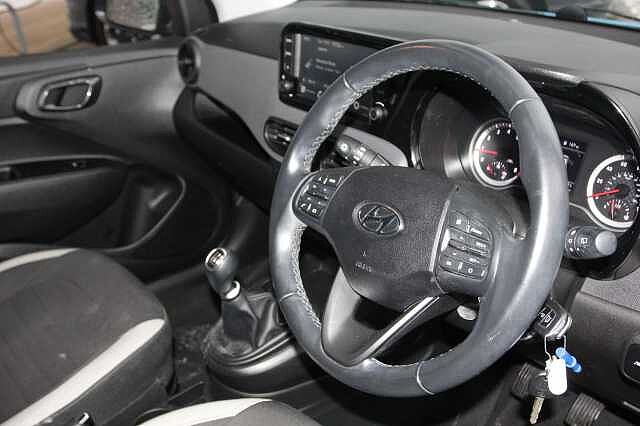 Hyundai i10 1.0 MPi SE Connect 5dr