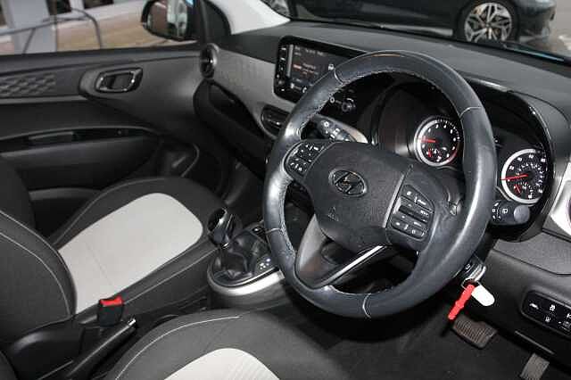 Hyundai i10 1.2 MPi Premium 5dr Auto