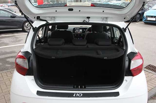 Hyundai i10 1.0 MPi SE Connect 5dr