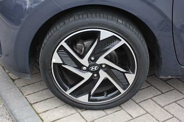 Hyundai i10 1.2 MPi Premium 5dr Auto