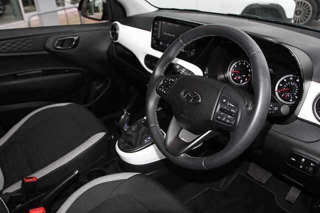 Hyundai i10 1.2 MPi Premium 5dr Auto