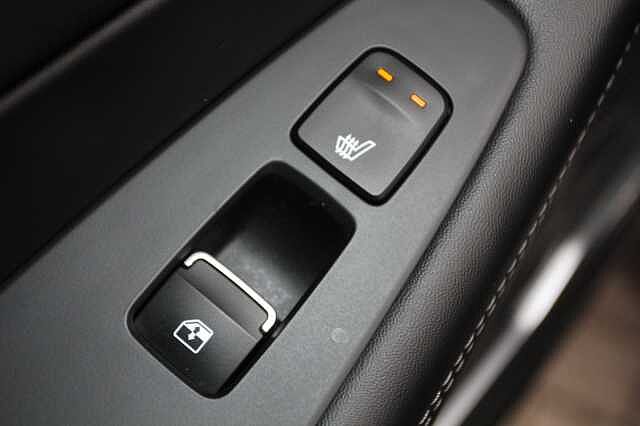 Hyundai Santa Fe 1.6 TGDi Hybrid Ultimate 5dr 4WD Auto