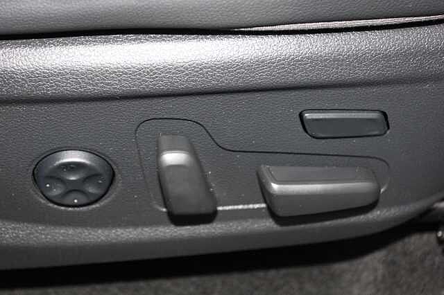 Hyundai Santa Fe 1.6 TGDi Hybrid Ultimate 5dr 4WD Auto