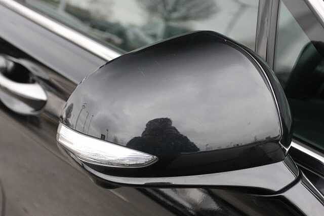 Hyundai Santa Fe 1.6 TGDi Hybrid Ultimate 5dr 4WD Auto