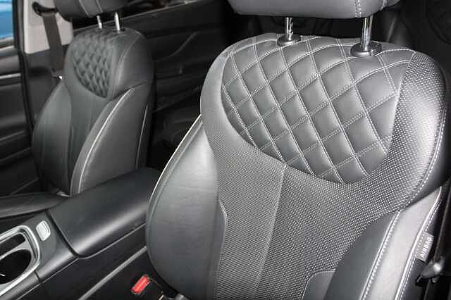 Hyundai Santa Fe 1.6 TGDi Hybrid Ultimate 5dr 4WD Auto