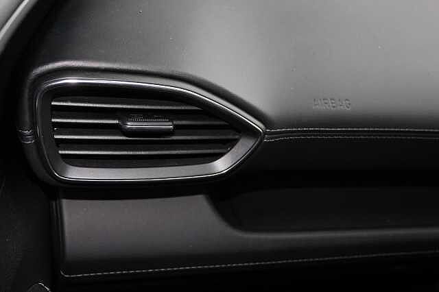 Hyundai Santa Fe 1.6 TGDi Hybrid Ultimate 5dr 4WD Auto