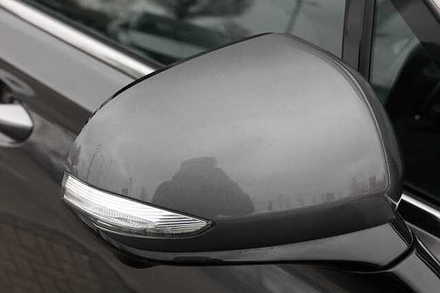 Hyundai Santa Fe 1.6 TGDi Hybrid Ultimate 5dr 4WD Auto