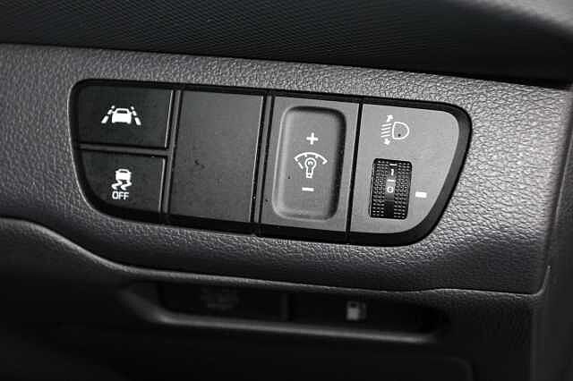 Hyundai Ioniq 1.6 GDi Hybrid Premium 5dr DCT