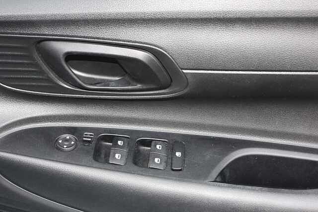 Hyundai i20 1.0T GDi 48V MHD SE Connect 5dr