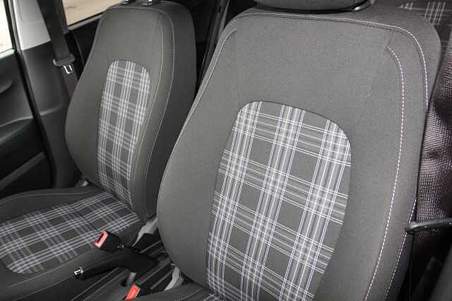 Hyundai i10 1.2 [79] Premium 5dr Auto [Nav]