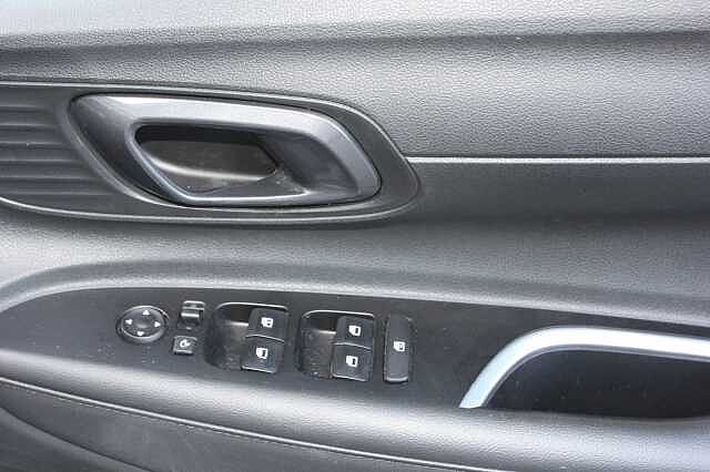 Hyundai i20 1.0T GDi Premium 5dr