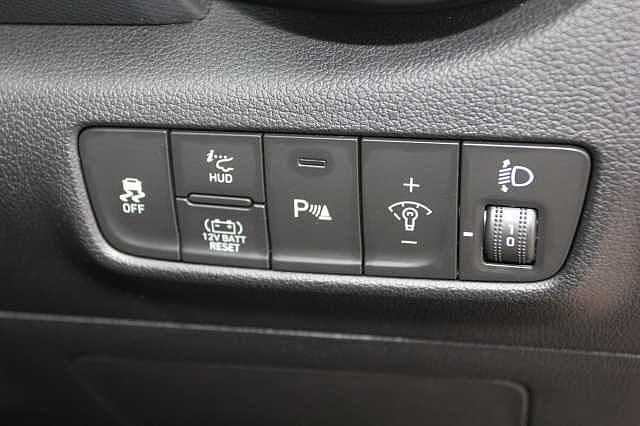 Hyundai Kona 1.6 GDi Hybrid Ultimate 5dr DCT