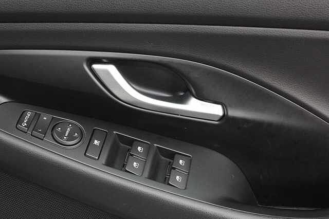 Hyundai i30 1.0T GDi Premium 5dr