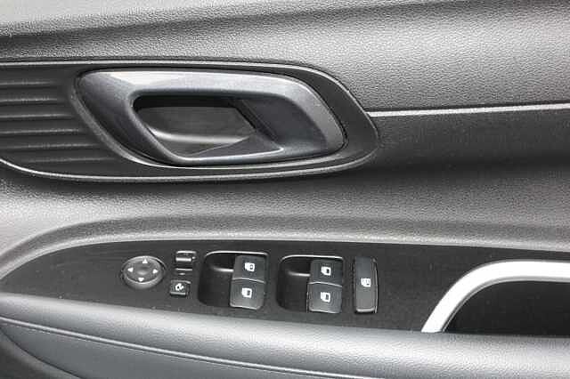 Hyundai i20 1.0T GDi 48V MHD Premium 5dr