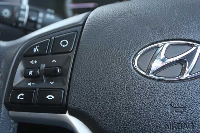 Hyundai TUCSON 1.6 GDi S Connect 5dr 2WD White