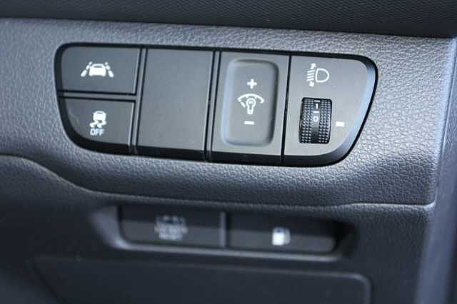 Hyundai Ioniq 1.6 GDi Hybrid Premium 5dr DCT