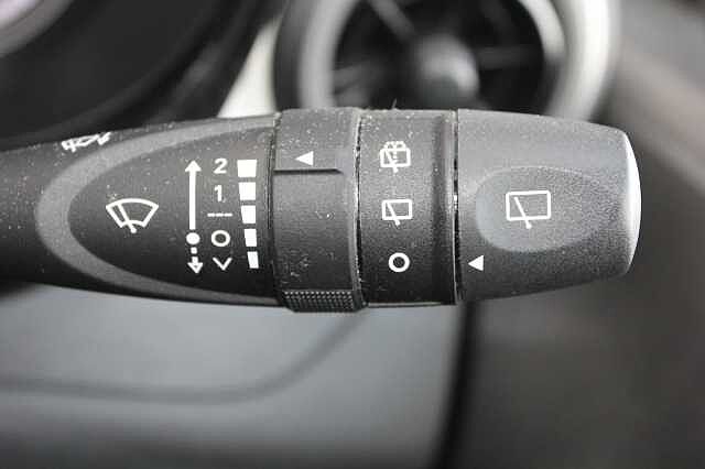 Hyundai i10 1.2 MPi Premium 5dr
