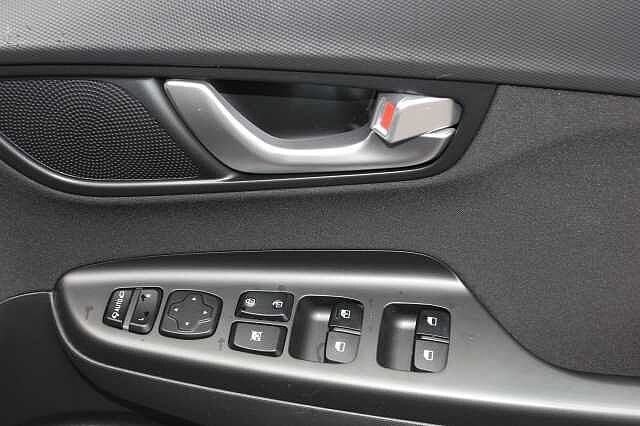 Hyundai KONA 1.6 GDi Hybrid Premium 5dr DCT