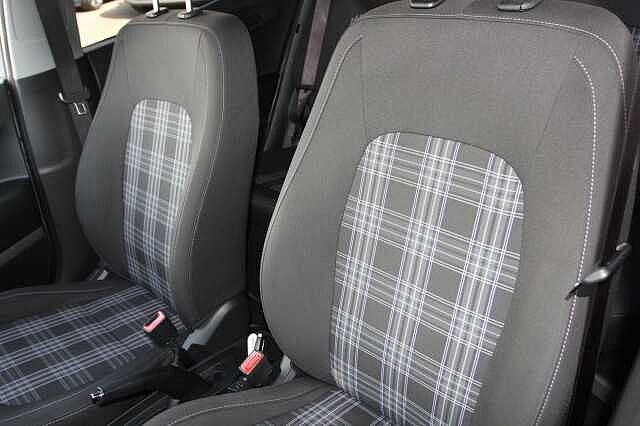 Hyundai i10 1.2 MPi Premium 5dr