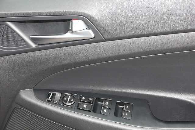 Hyundai TUCSON 1.6 CRDi 48V MHD SE Nav 5dr 2WD