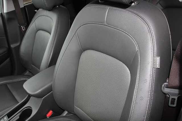 Hyundai KONA 1.6 GDi Hybrid Ultimate 5dr DCT