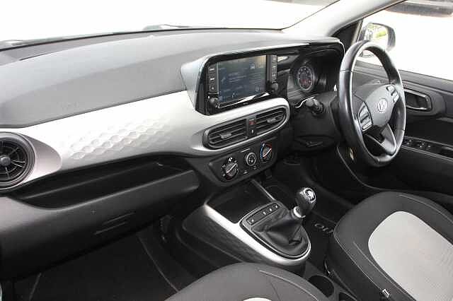 Hyundai i10 1.0 MPi Premium 5dr