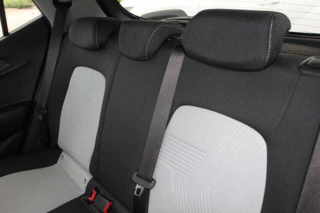Hyundai i10 1.0 MPi Premium 5dr