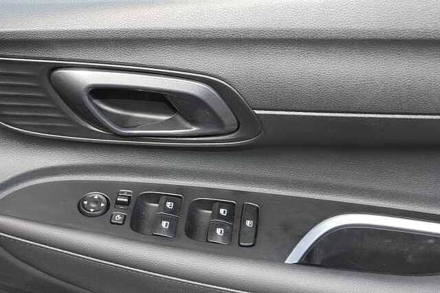 Hyundai i20 1.0T GDi 90 Tech Line 5dr