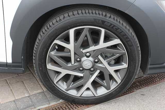 Hyundai KONA 1.6 GDi Hybrid Premium 5dr DCT