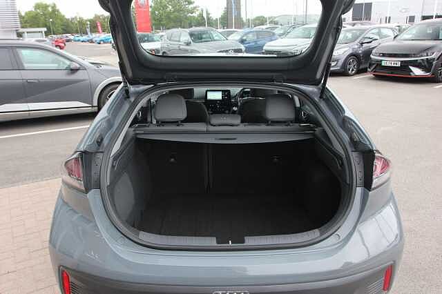 Hyundai IONIQ 1.6 GDi Hybrid Premium 5dr DCT