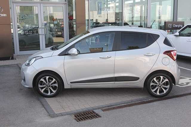 Hyundai i10 1.2 Premium SE 5dr Auto