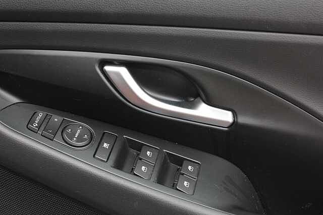 Hyundai i30 1.0T GDi Premium 5dr
