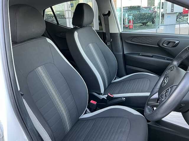 Hyundai i10 1.0 MPi Premium 5dr