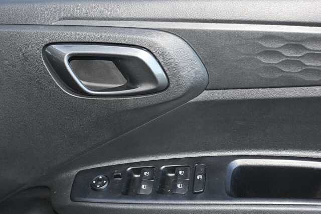 Hyundai i10 1.2 Advance 5dr Auto