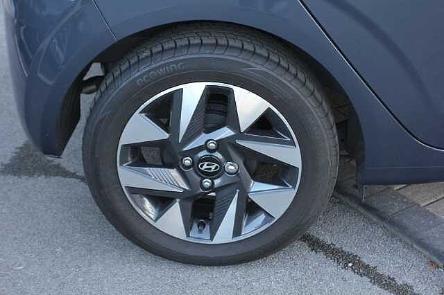 Hyundai i10 1.2 Advance 5dr Auto