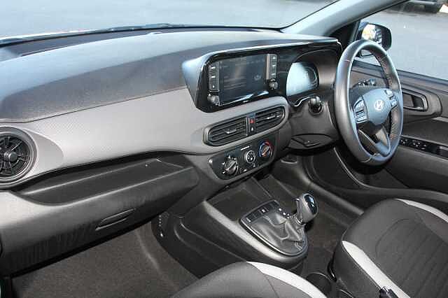 Hyundai i10 1.2 Advance 5dr Auto