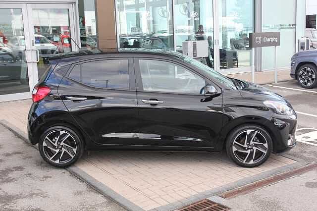 Hyundai i10 1.0 [63] Premium 5dr Auto [Nav]