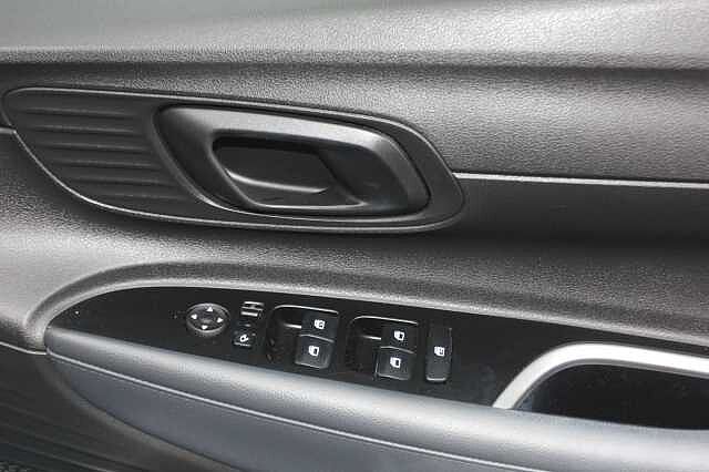 Hyundai BAYON 1.0 TGDi 48V MHEV SE Connect 5dr