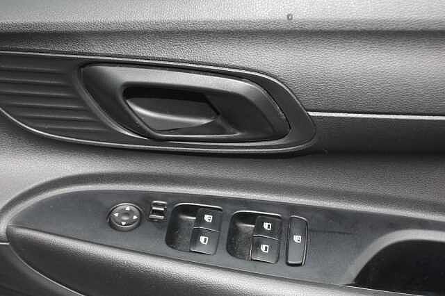 Hyundai i20 1.0T GDi Advance 5dr